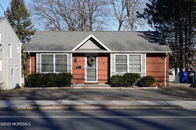380 Navesink Avenue, Highlands, NJ 07732