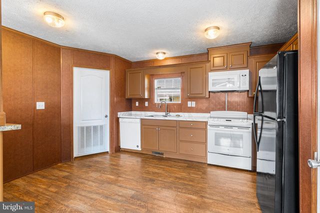 1733 BARBARA CIR, Bear, DE 19701