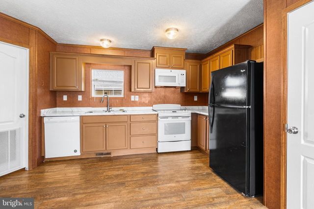 1733 BARBARA CIR, Bear, DE 19701