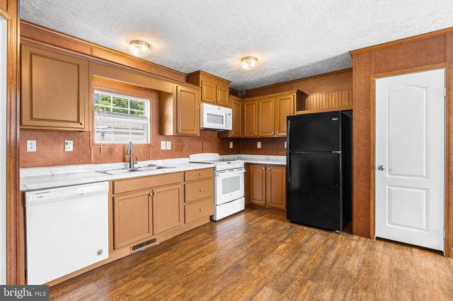 1733 BARBARA CIR, Bear, DE 19701