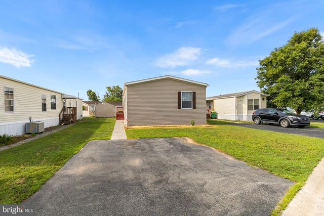 1733 BARBARA CIR, Bear, DE 19701