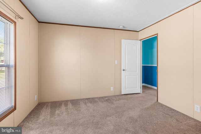 1733 BARBARA CIR, Bear, DE 19701