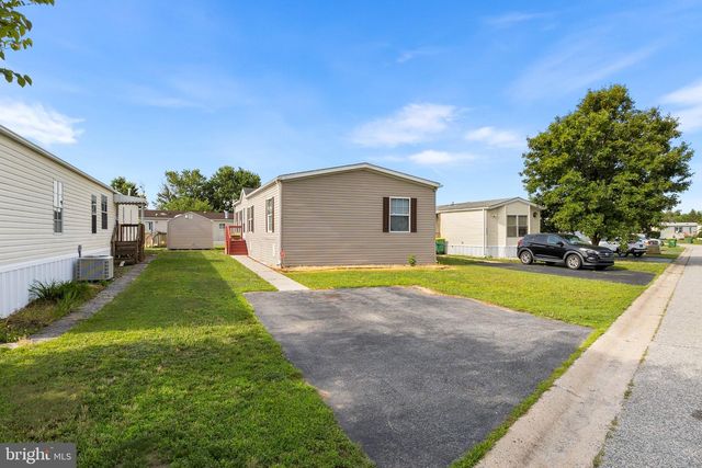 1733 BARBARA CIR, Bear, DE 19701