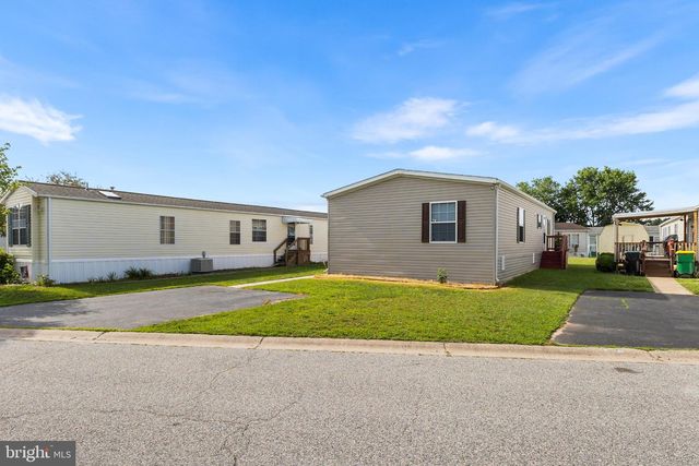 1733 BARBARA CIR, Bear, DE 19701