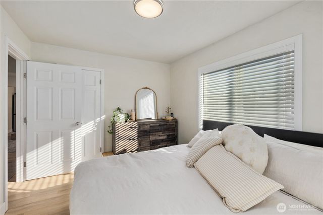 815 NE 2nd Avenue NE, Puyallup, WA 98372