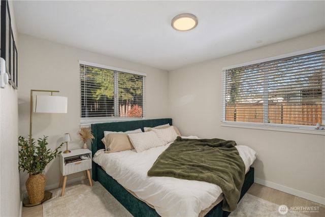 815 NE 2nd Avenue NE, Puyallup, WA 98372