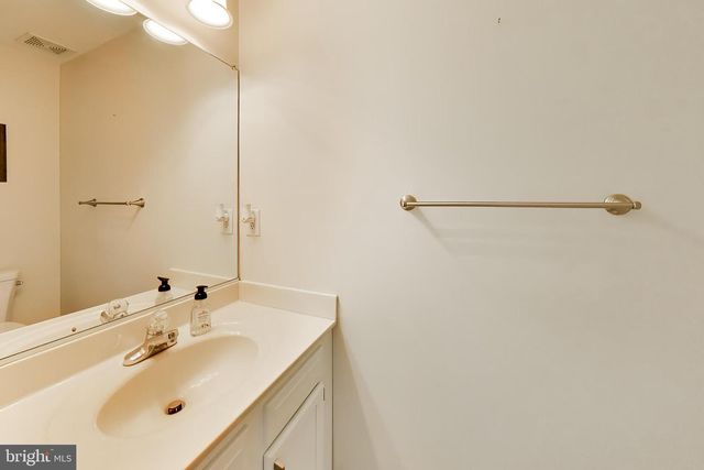 8071 CLARK STATION RD, Severn, MD 21144
