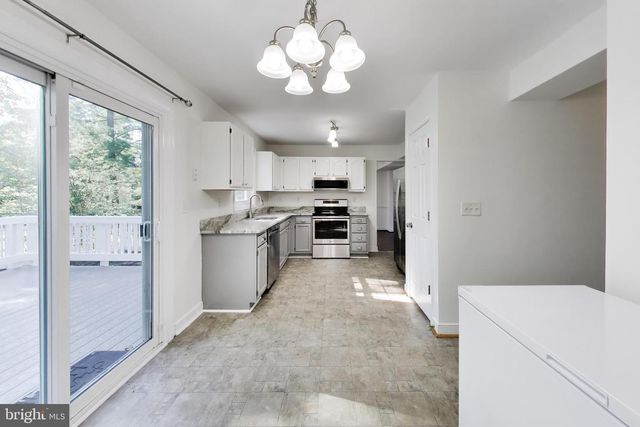 8071 CLARK STATION RD, Severn, MD 21144
