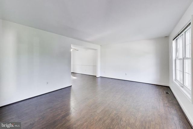 8071 CLARK STATION RD, Severn, MD 21144