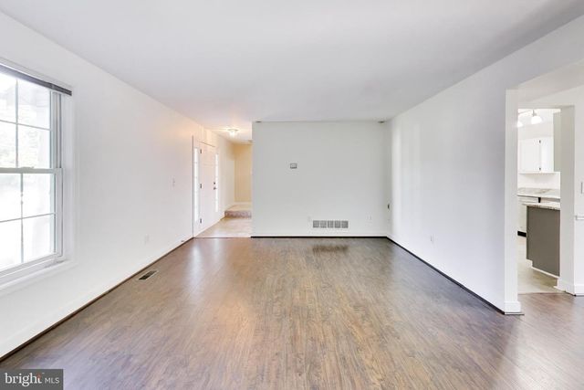 8071 CLARK STATION RD, Severn, MD 21144