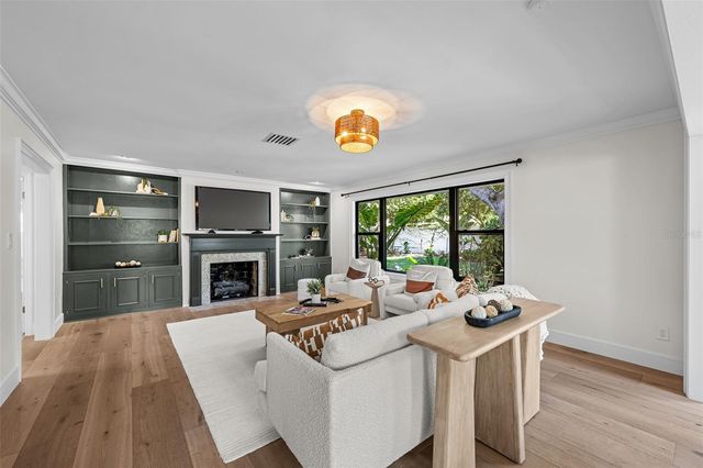 1110 S DUNBAR AVENUE, Tampa, FL 33629