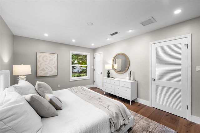 1110 S DUNBAR AVENUE, Tampa, FL 33629