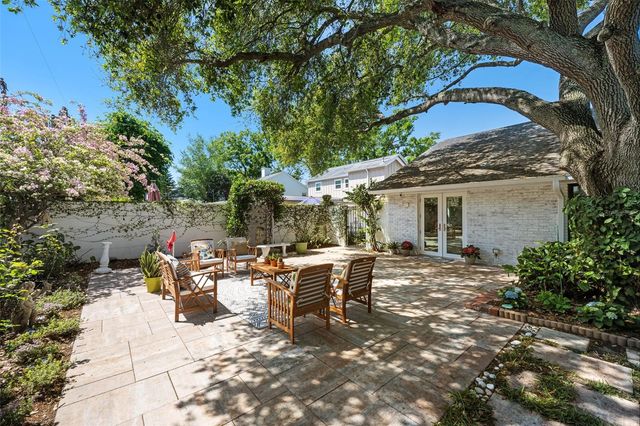 1110 S DUNBAR AVENUE, Tampa, FL 33629