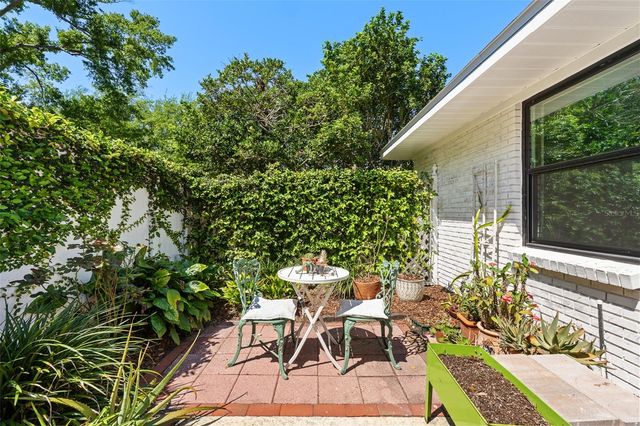 1110 S DUNBAR AVENUE, Tampa, FL 33629