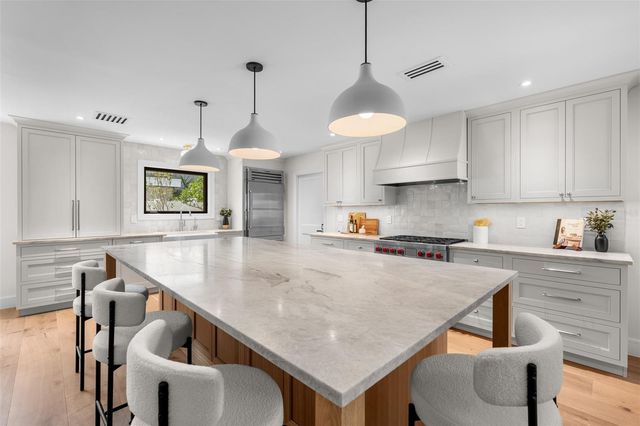 1110 S DUNBAR AVENUE, Tampa, FL 33629