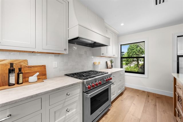 1110 S DUNBAR AVENUE, Tampa, FL 33629