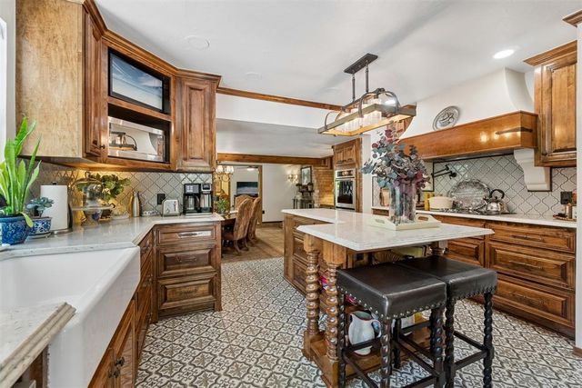 3824 Smoking Oaks Drive, Oklahoma City, OK 73150