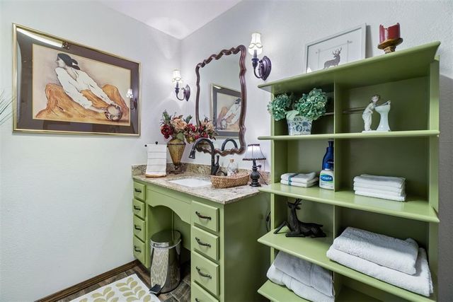 3824 Smoking Oaks Drive, Oklahoma City, OK 73150