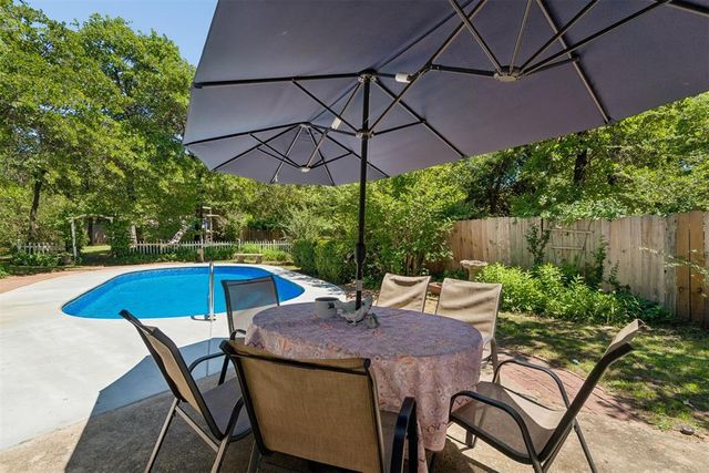 3824 Smoking Oaks Drive, Oklahoma City, OK 73150