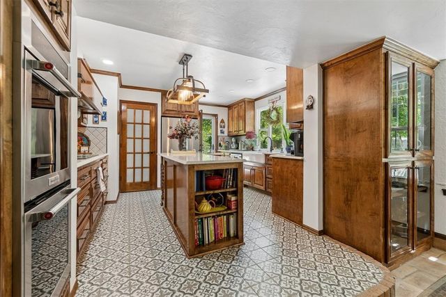 3824 Smoking Oaks Drive, Oklahoma City, OK 73150