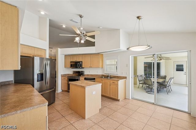 4007 11th ST W, Lehigh Acres, FL 33971