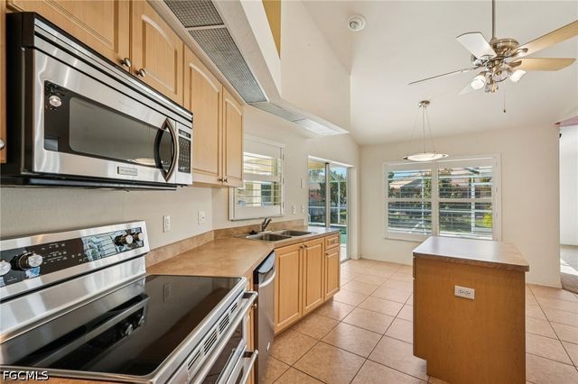 4007 11th ST W, Lehigh Acres, FL 33971