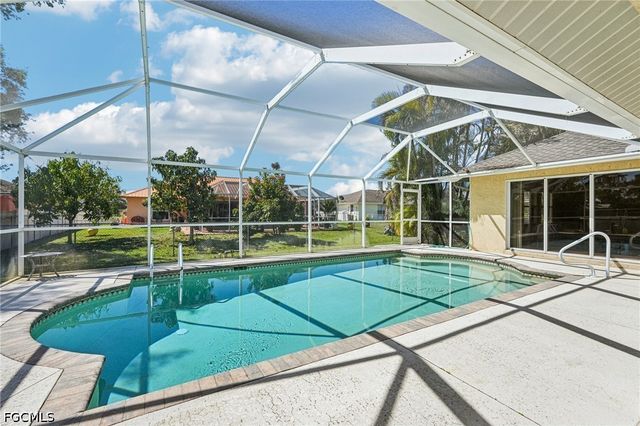 4007 11th ST W, Lehigh Acres, FL 33971