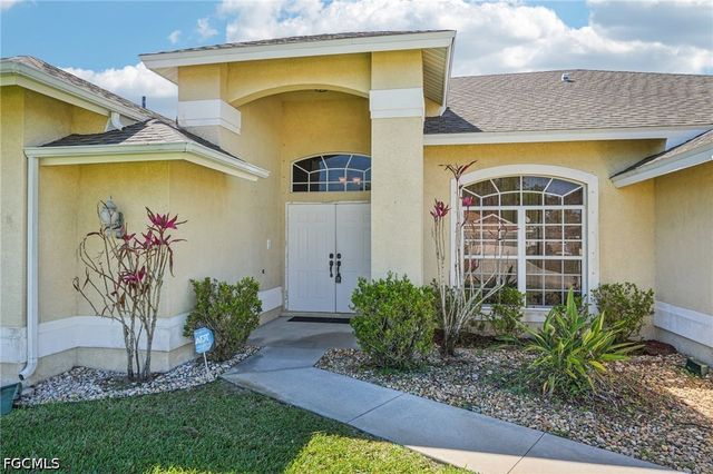 4007 11th ST W, Lehigh Acres, FL 33971