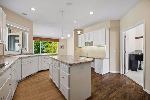 11464 Telluride Trail, Minnetonka, MN 55305