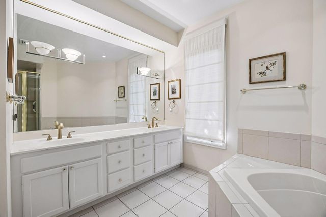 11464 Telluride Trail, Minnetonka, MN 55305
