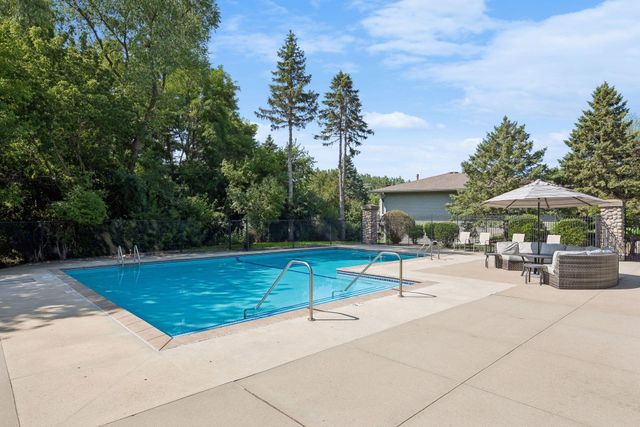 11464 Telluride Trail, Minnetonka, MN 55305