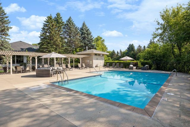 11464 Telluride Trail, Minnetonka, MN 55305