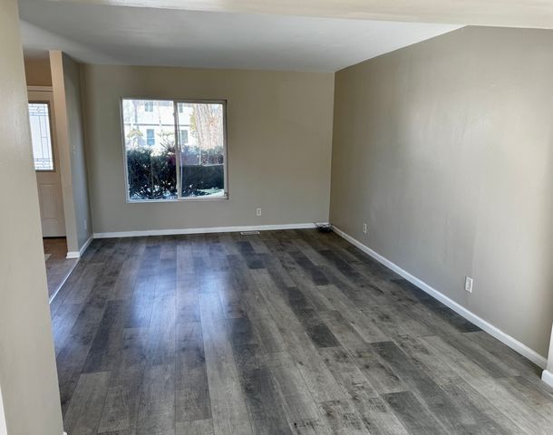 405 Colony Court, Bolingbrook, IL 60440