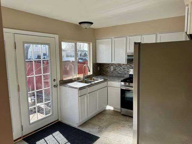 405 Colony Court, Bolingbrook, IL 60440