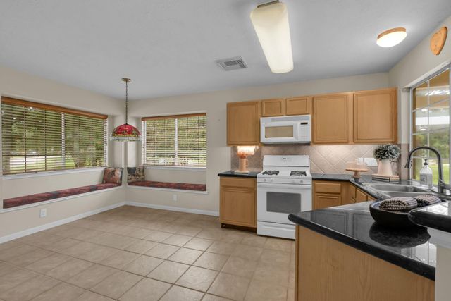908 Victoria Lakes Drive, Katy, TX 77493