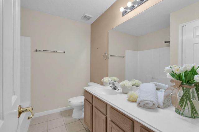 908 Victoria Lakes Drive, Katy, TX 77493