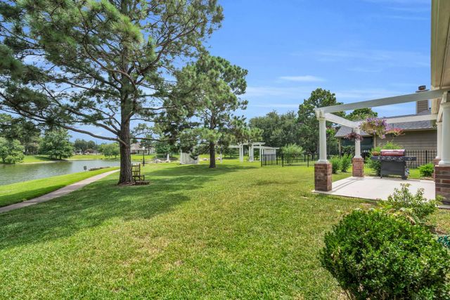 908 Victoria Lakes Drive, Katy, TX 77493