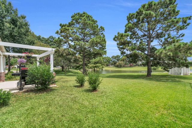 908 Victoria Lakes Drive, Katy, TX 77493