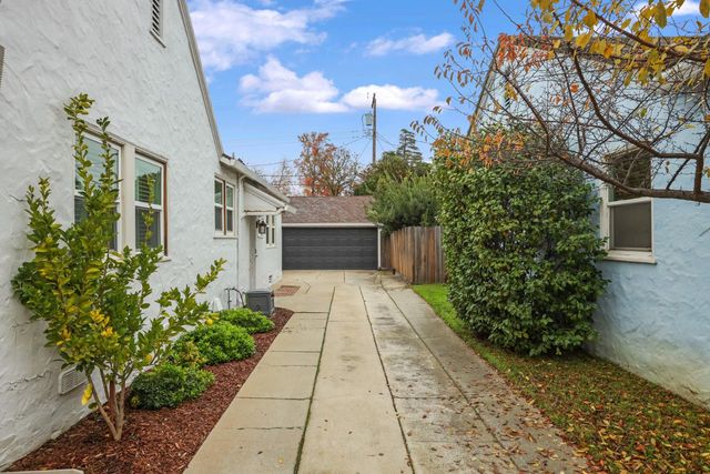 914 S Pleasant Ave, Lodi, CA 95240