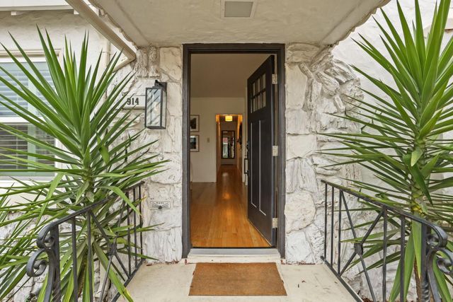 914 S Pleasant Ave, Lodi, CA 95240