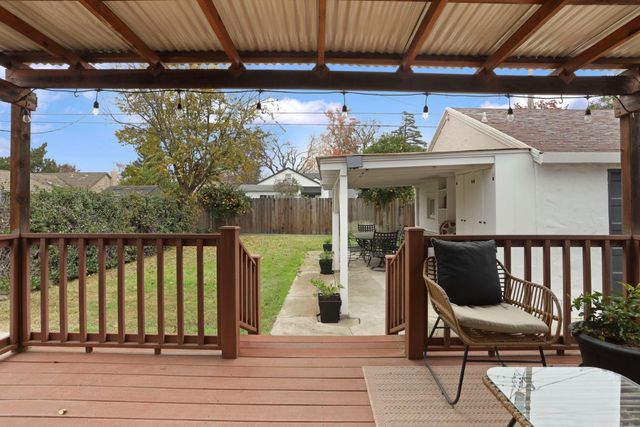 914 S Pleasant Ave, Lodi, CA 95240