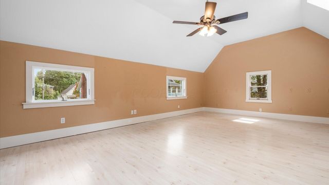 211 S Main, Granville, OH 43023