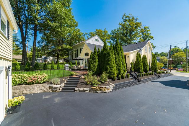 211 S Main, Granville, OH 43023