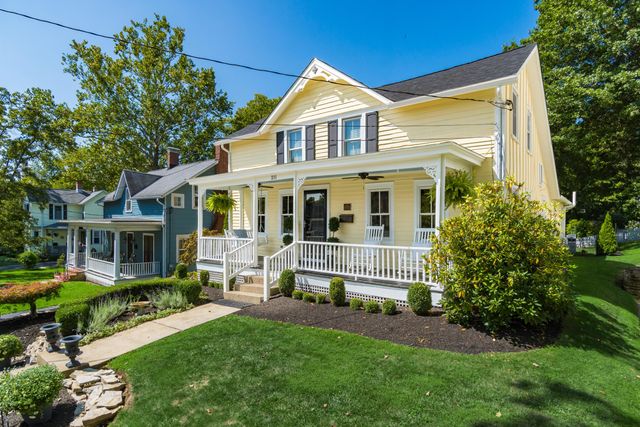 211 S Main, Granville, OH 43023