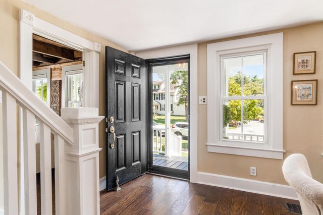 211 S Main, Granville, OH 43023