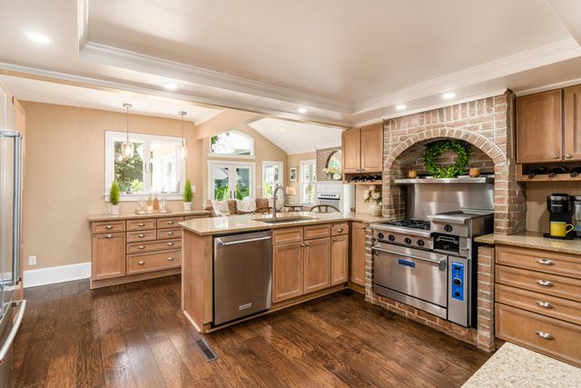 211 S Main, Granville, OH 43023