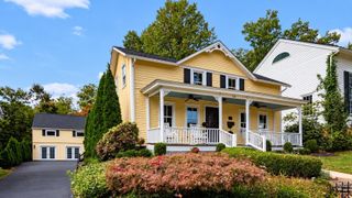 211 S Main, Granville, OH 43023