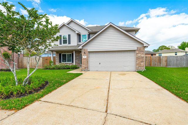 207 Fox Springs Court, Dickinson, TX 77539