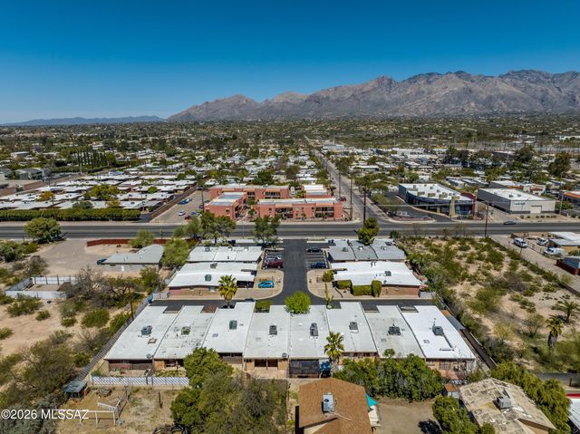 3362 E Fort Lowell Road, Tucson, AZ 85716