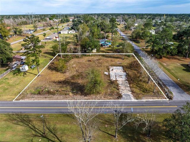 422 Debra Lane, Moss Bluff, LA 70611